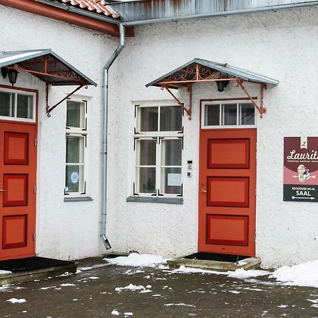 Guesthouse Laurits Kuressaare Exteriör bild